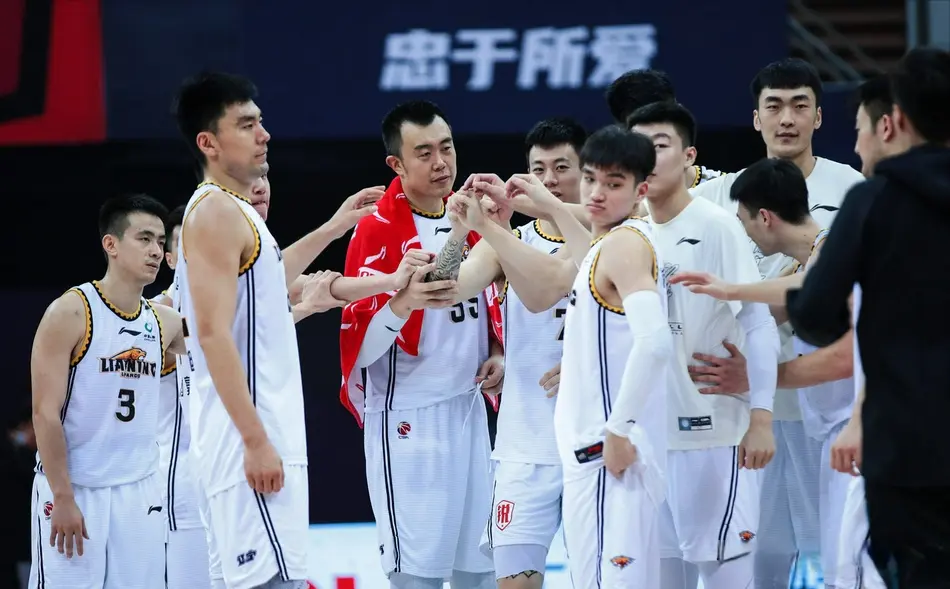 在第一个窗 在第一个窗